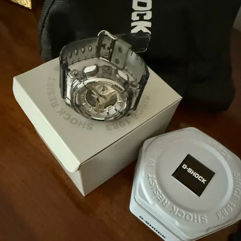 NWOT G-SHOCK GMAS110GS-8A with Gift Bag - Picture 2 of 4